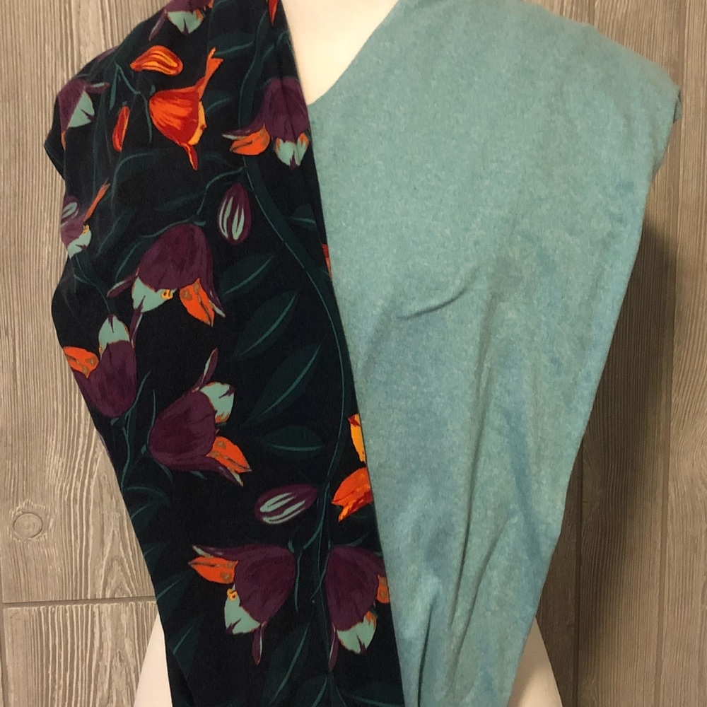 2 pairs OS leggings
